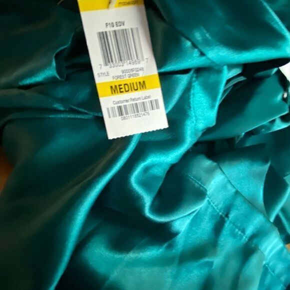 Morgan Taylor Intimates Green Satin Robe Size Medium NWT - Picture 5 of 6
